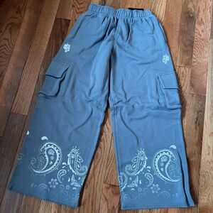 Darc Sport SHE Faded Paisley Durst Cargo Sweatpants Greek Stone #583/1000 NWT